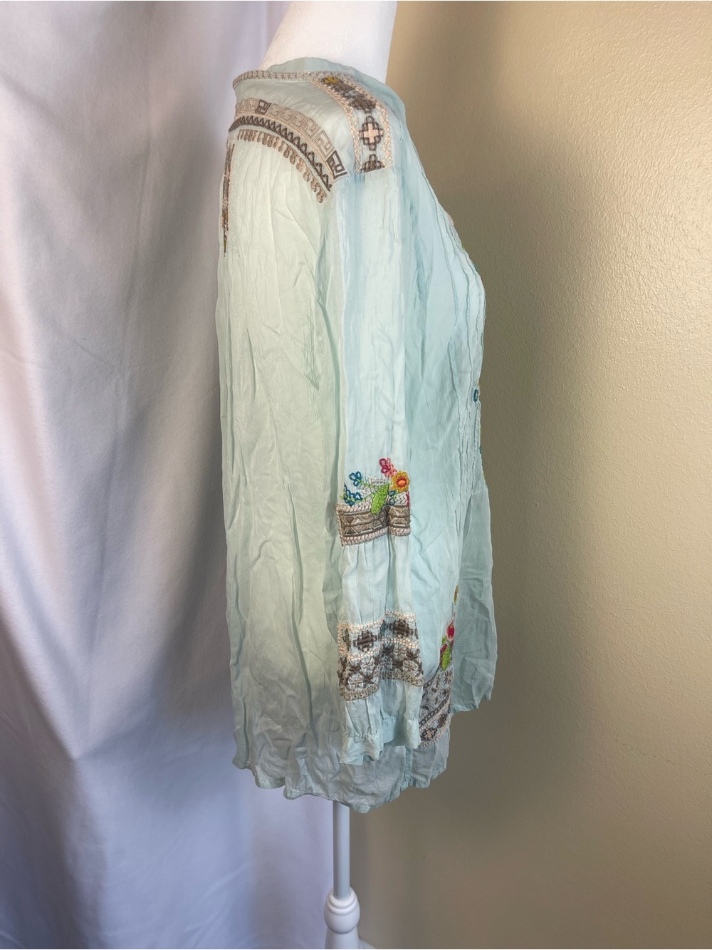 Johnny Was Floral Embroidered Boho Tunic Top M Semi Sheer Mint Cupra Rayon Luxe - Picture 8 of 16